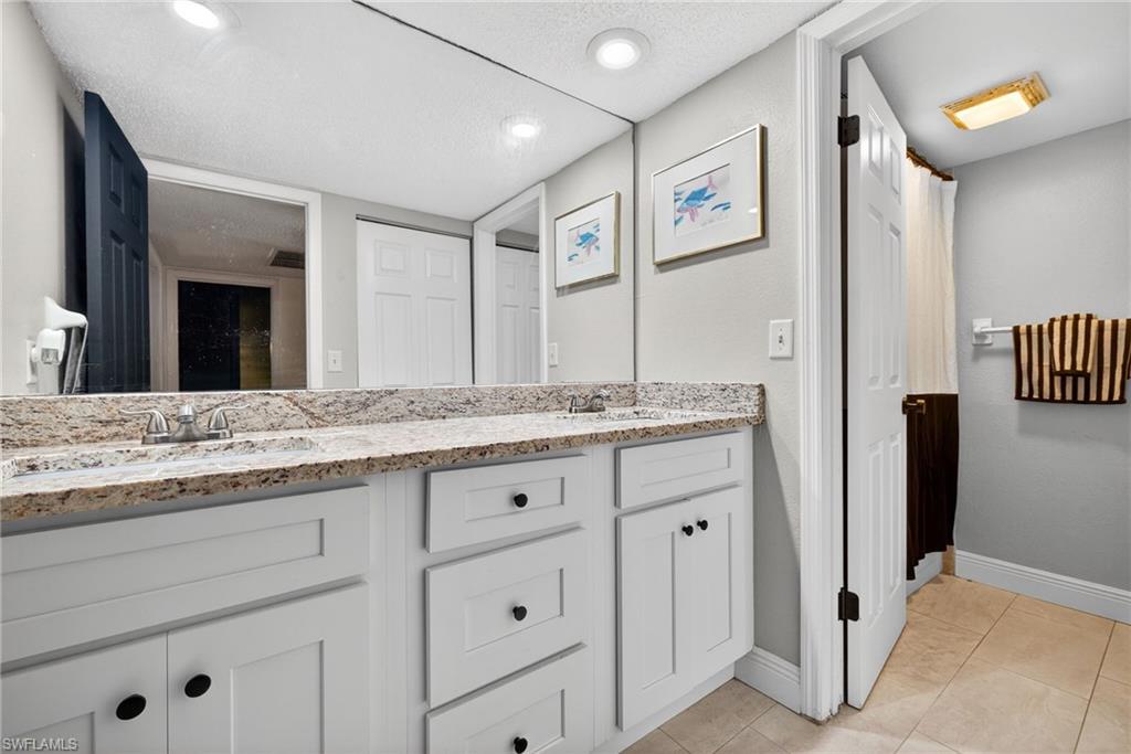1466 Park Shore CIR 3 photo 21