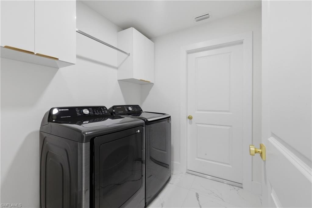 2201 NE 10TH PL photo 15