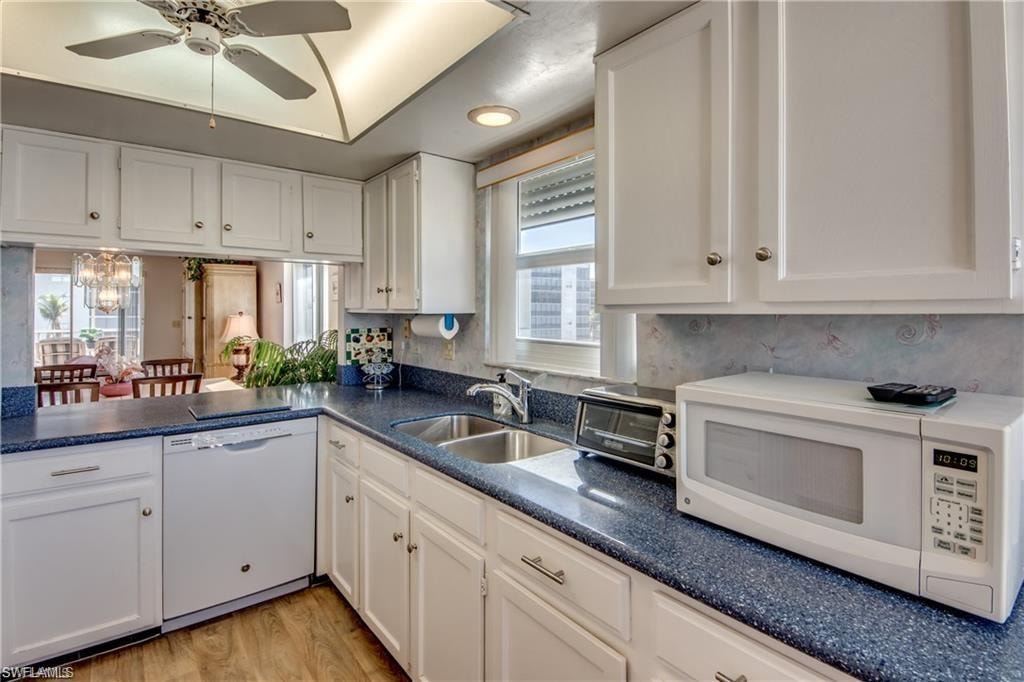 Nautical kitchen