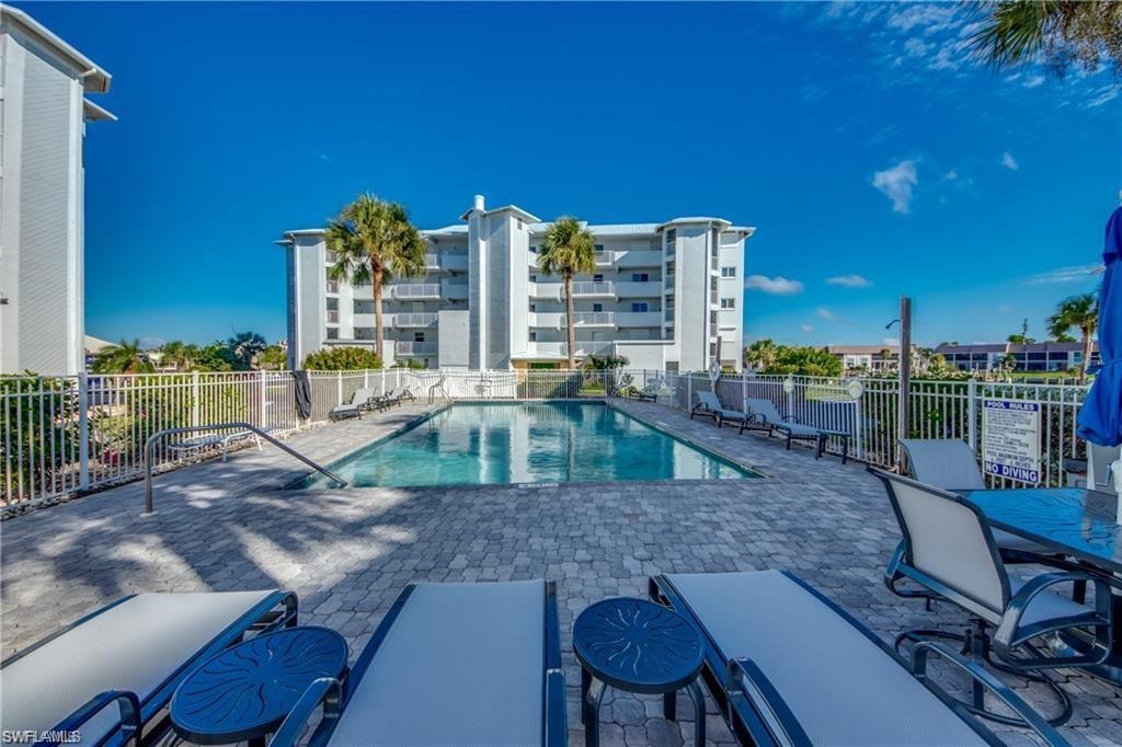 4541 Bay Beach LN 341