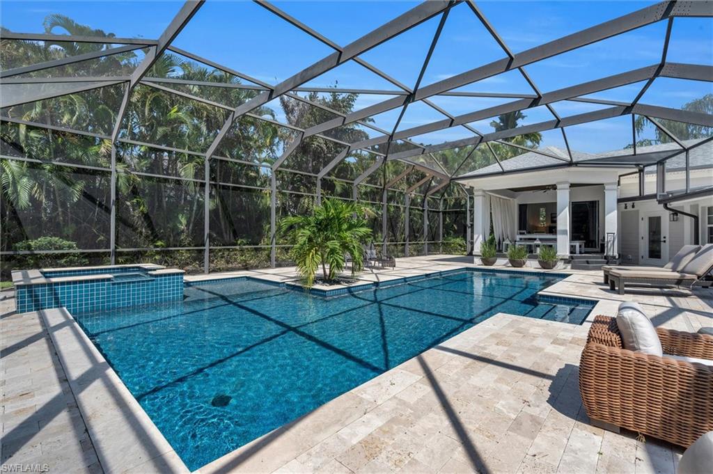 Resort style Pool.....wow!