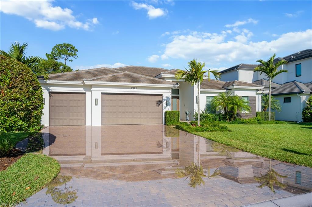 2943 Coco Lakes DR