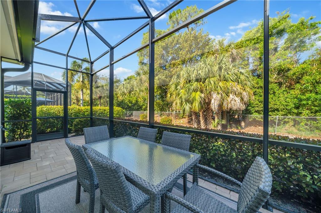 2943 Coco Lakes DR photo 32