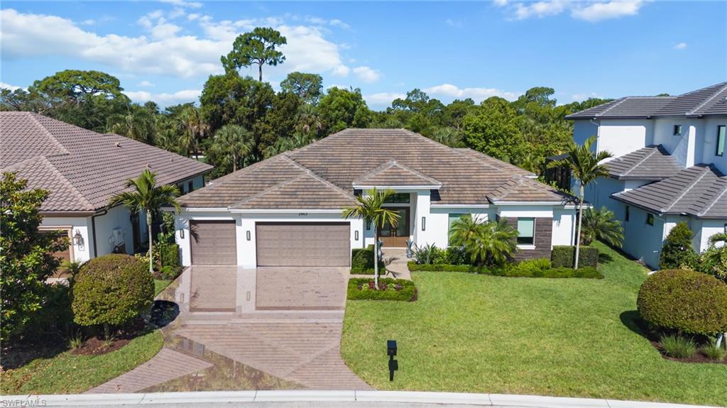 2943 Coco Lakes DR