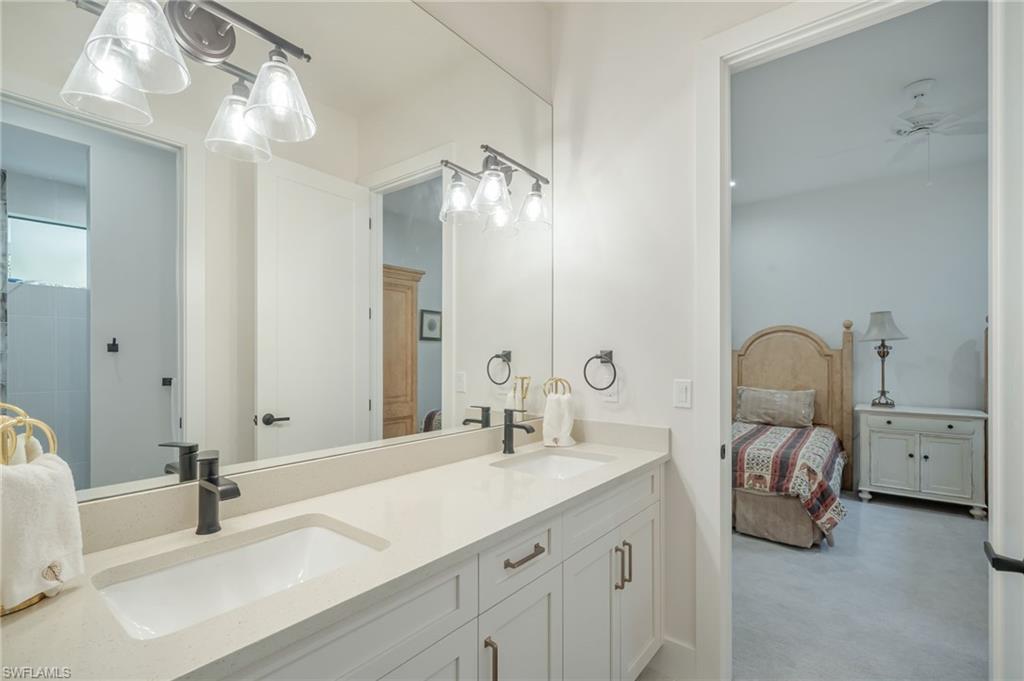 2943 Coco Lakes DR photo 21