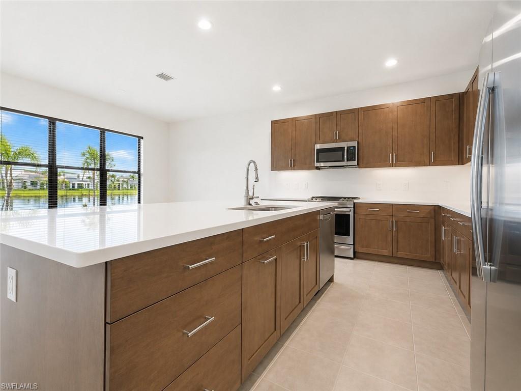 20921 Thistle Leaf LN photo 9
