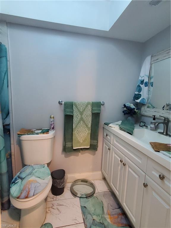 306 Hollywood ST photo 10