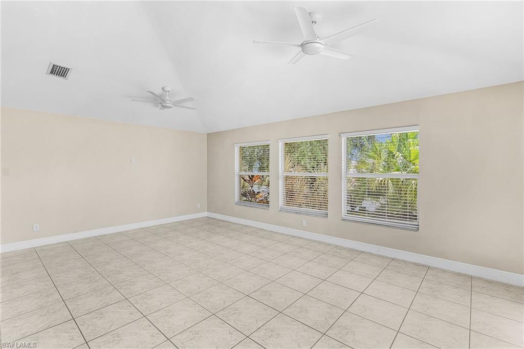 1204 SE 5th TER photo 19