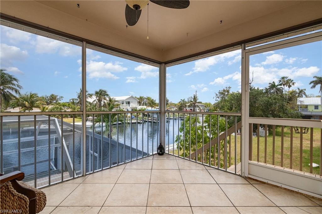 Apt. "B" East Residence Screened Lanai!