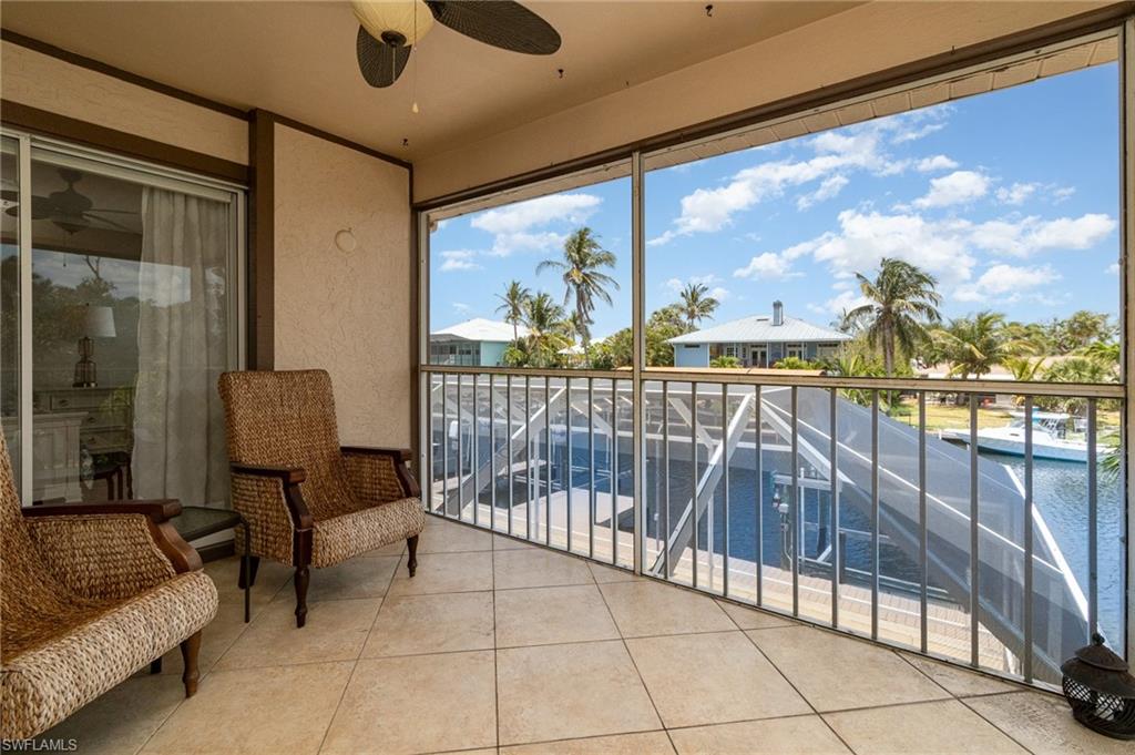 Apt "B" Large Screened Lanai!