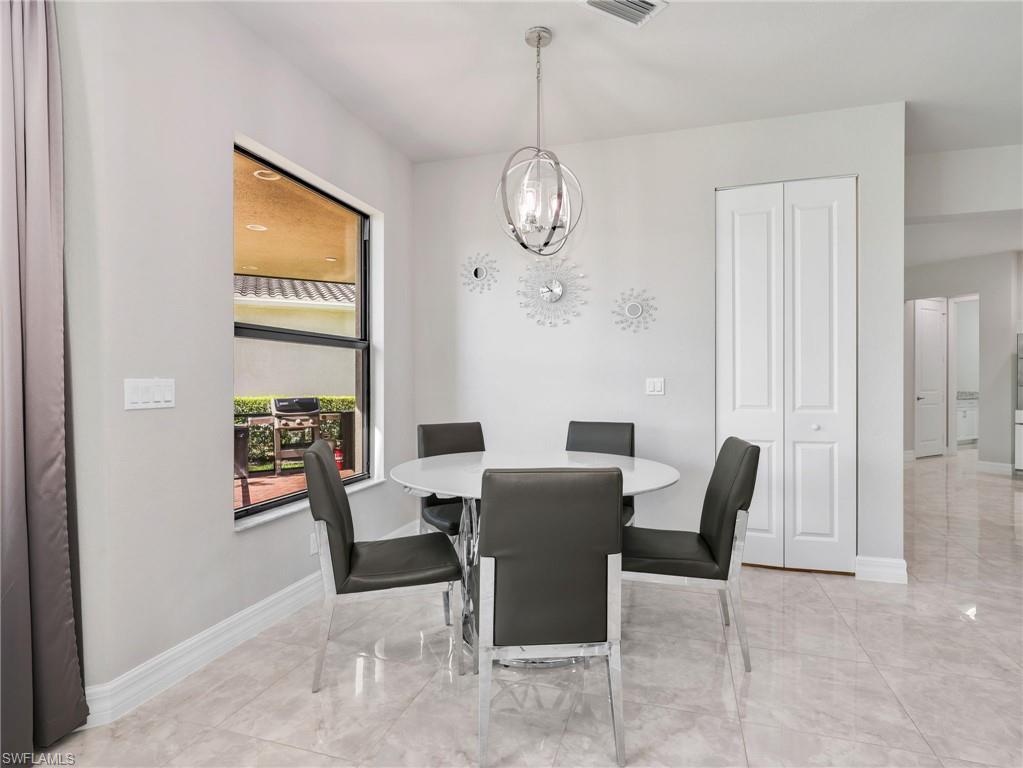 4716 Kensington CIR