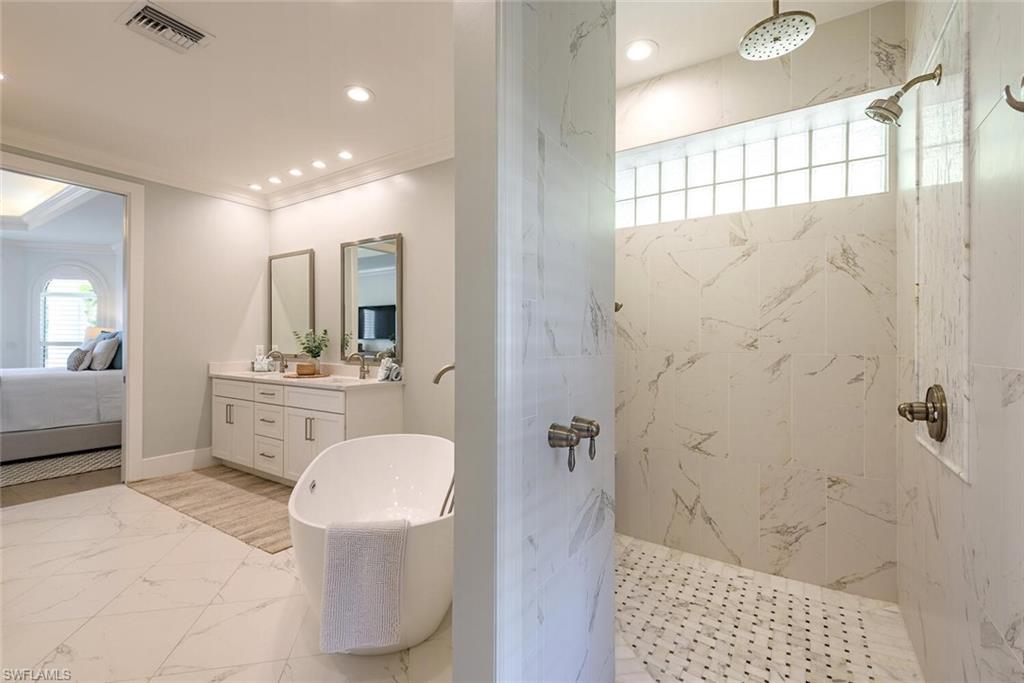 452 Willet AVE photo 11