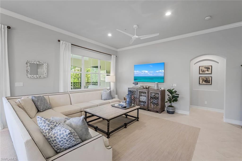 2851 Tiburon BLVD E 9-103