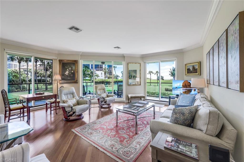 4901 Gulf Shore BLVD N 104