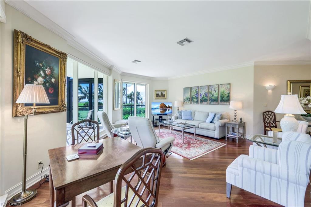 4901 Gulf Shore BLVD N 104