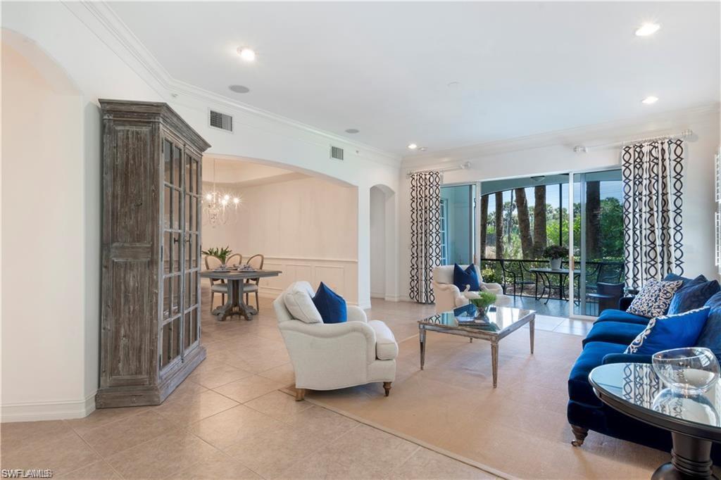2864 Tiburon BLVD E 101