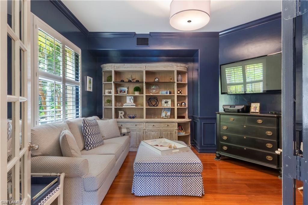 2864 Tiburon BLVD E 101 photo 10