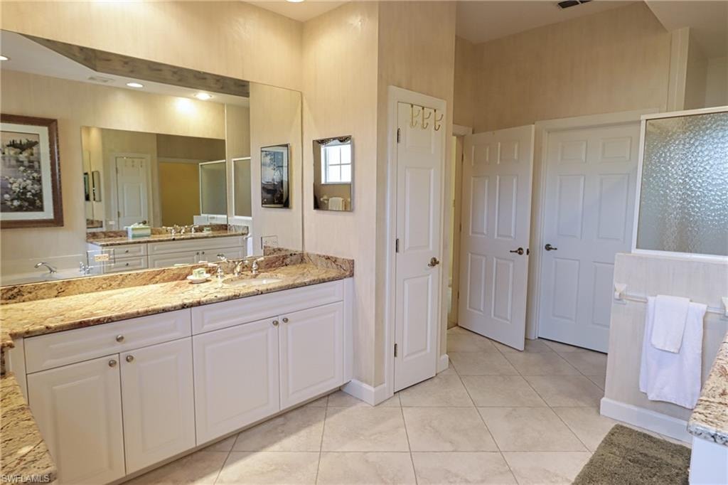 9616 Cypress Hammock CIR 201 photo 17
