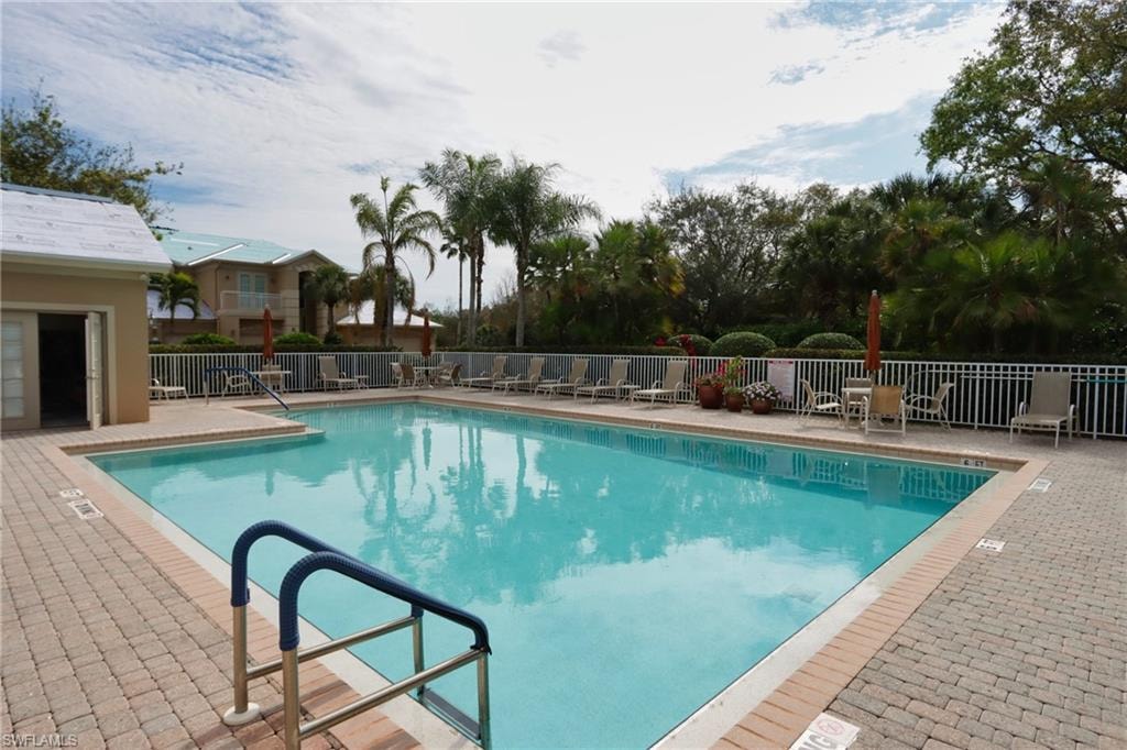 9616 Cypress Hammock CIR 201 photo 36