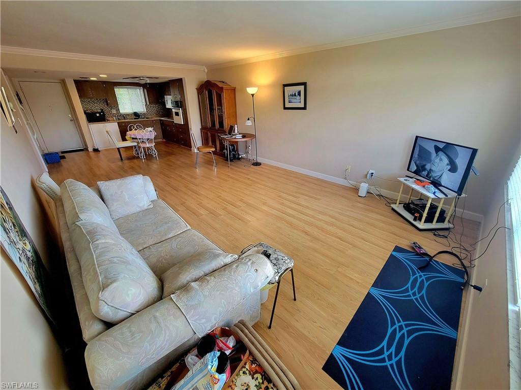 357 Joel BLVD 212 photo 6