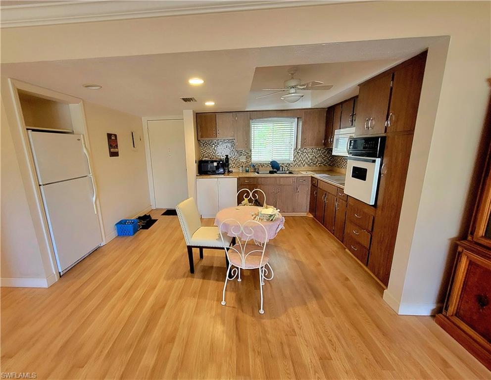 357 Joel BLVD 212 photo 7