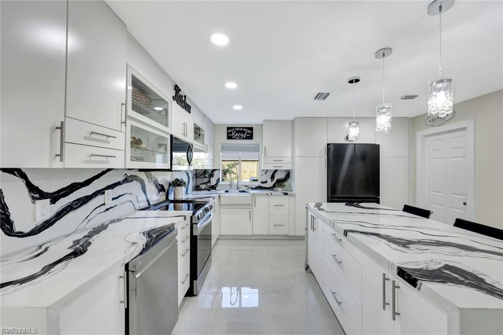 2320 SW 21st ST photo 8