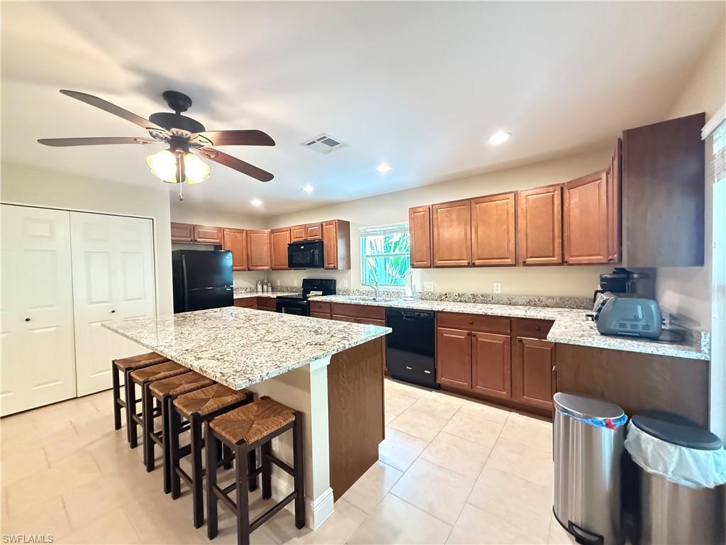 6140 Standing Oaks