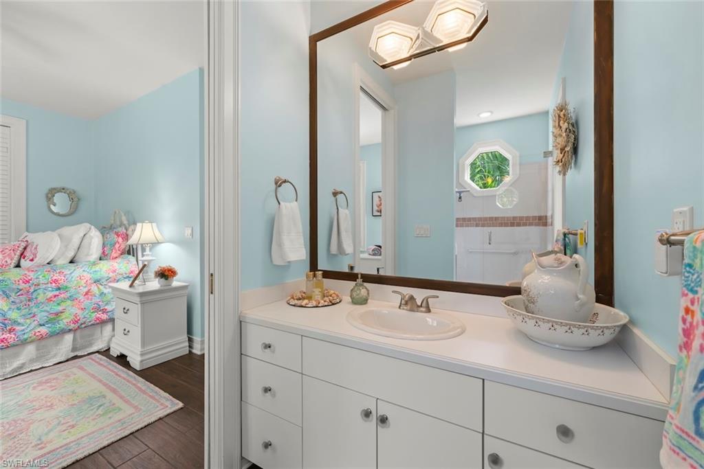 2548 Wulfert RD photo 32