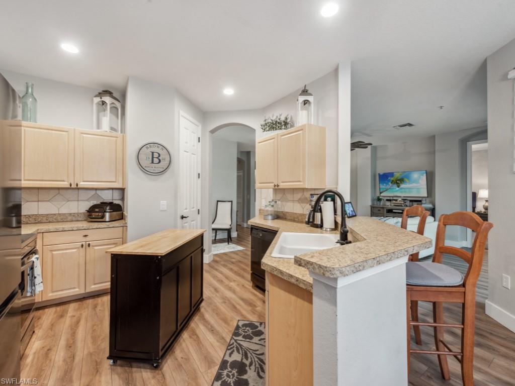 7856 Clemson ST N 8 102