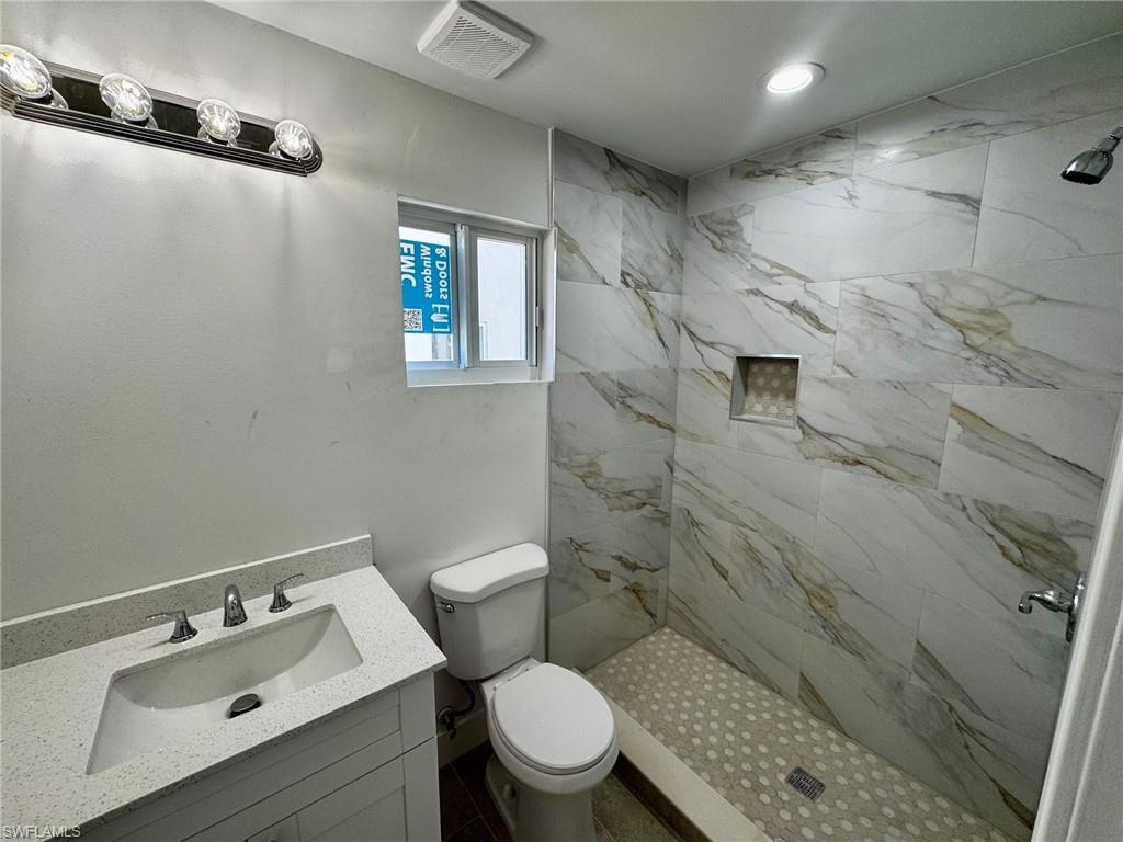 805 E Gulf DR B4 photo 7