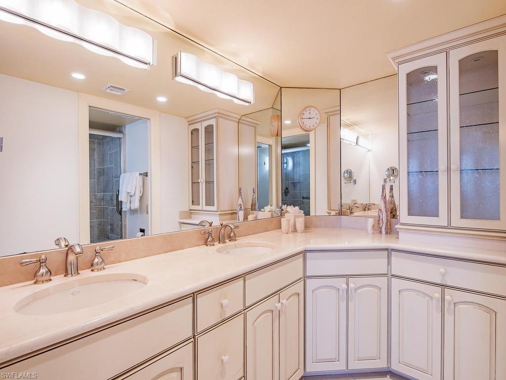 4005 Gulf Shore BLVD N 903 photo 9