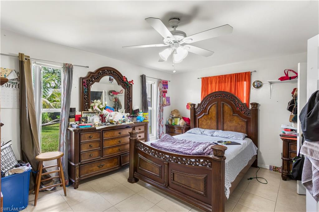 Enjoy TILE FLOORING THROUGHOUT the entirehome – PERFECT FOR FLORIDA LIVING!