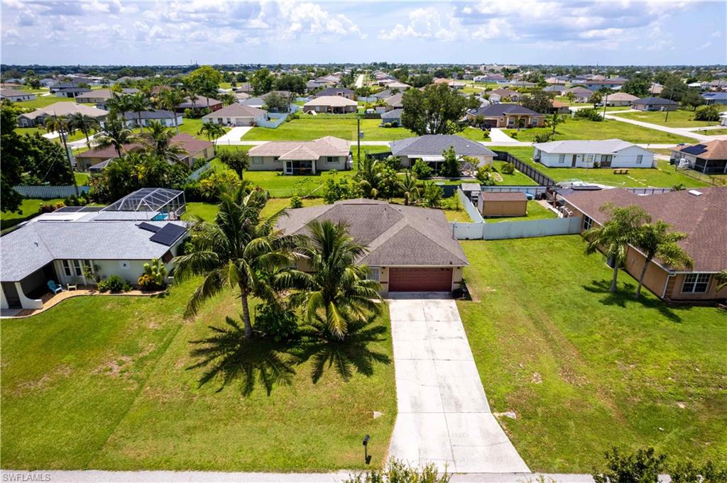 The property also offers QUICK ACCESS to PineIsland Rd, connecting you to US-41 and I-75for an easy drive to Fort Myers, Punta Gorda,Port Charlotte, Naples, Sarasota, and Tampa.