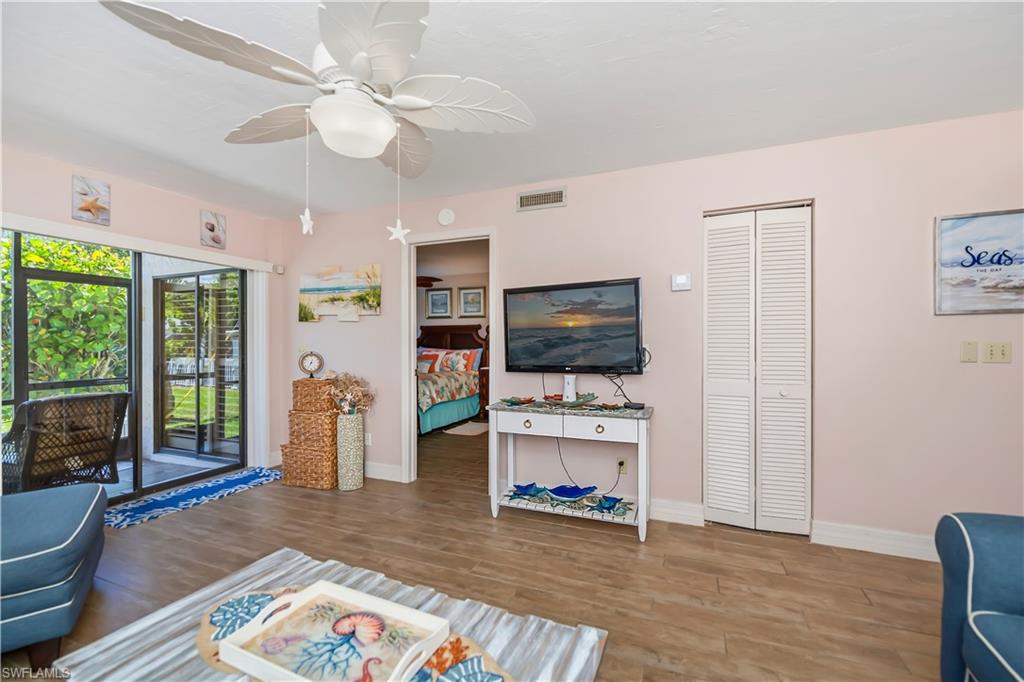 5255 Coronado PKWY 4 photo 8