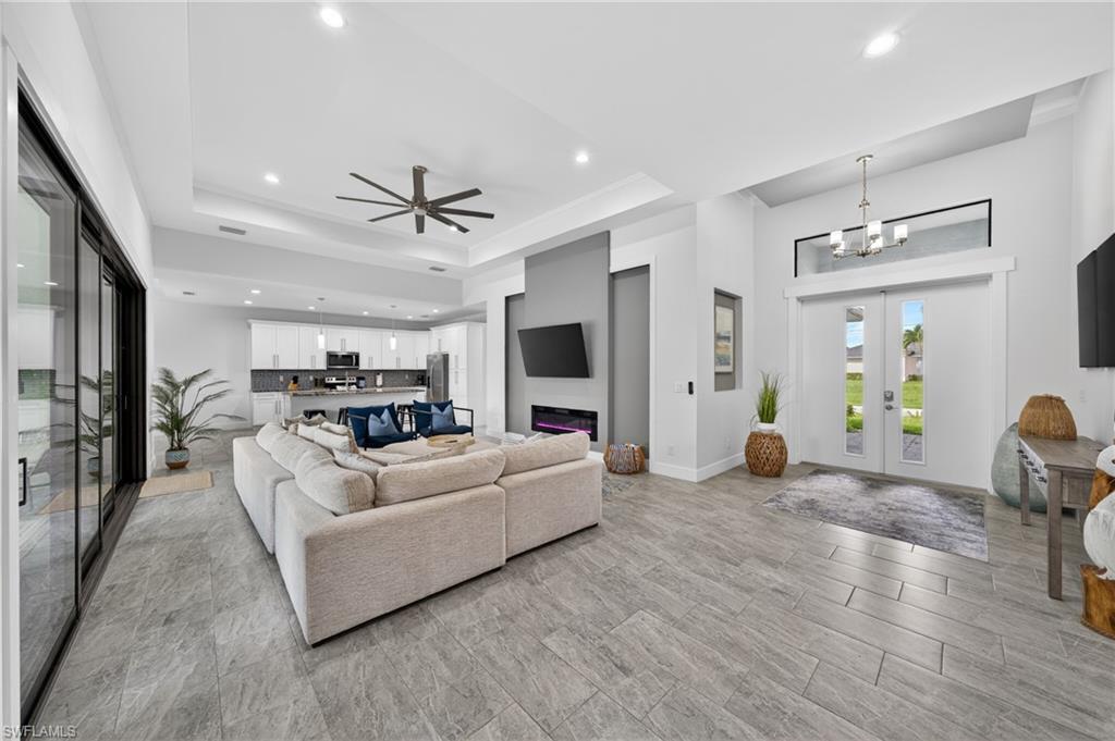 3833 SW 14th PL