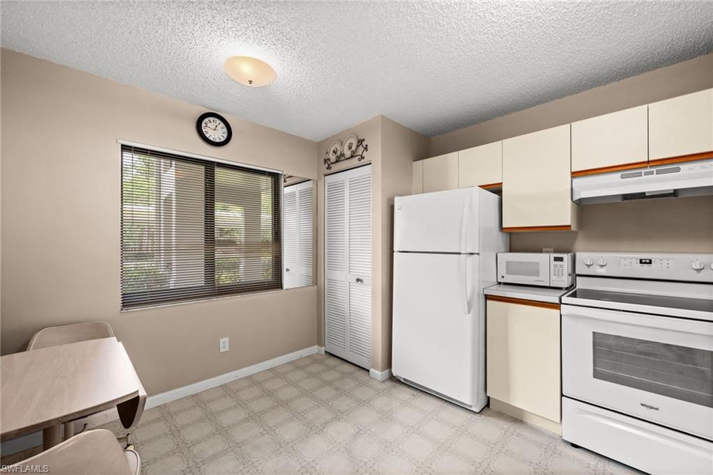 5784 Deauville CIR B103 photo 20