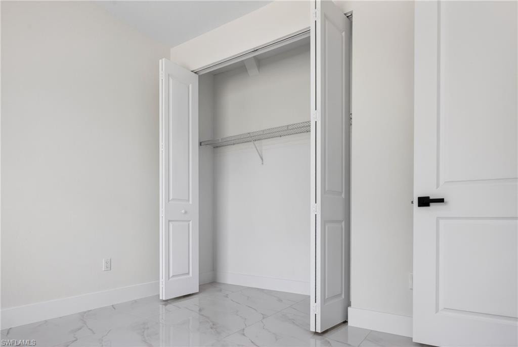 guest bedroom 2 closet
