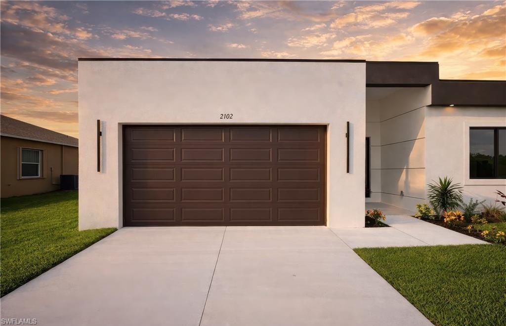 2102 NW 25th PL
