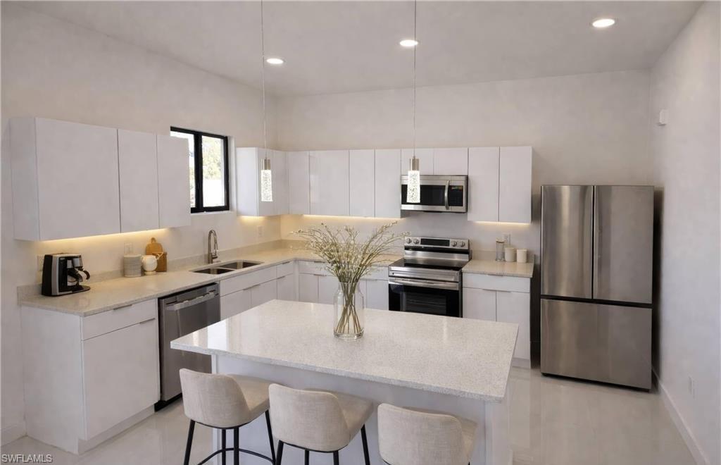 2102 NW 25th PL