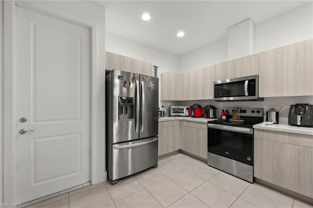 5227 Nevola AVE photo 13