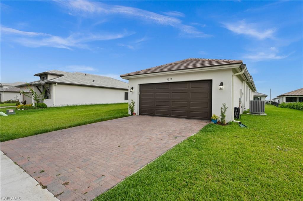 5227 Nevola AVE