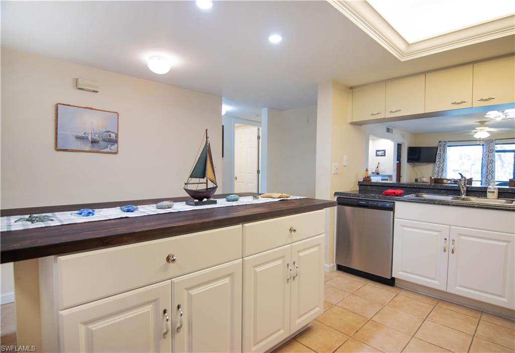 12191 Kelly Sands WAY 1502 photo 7