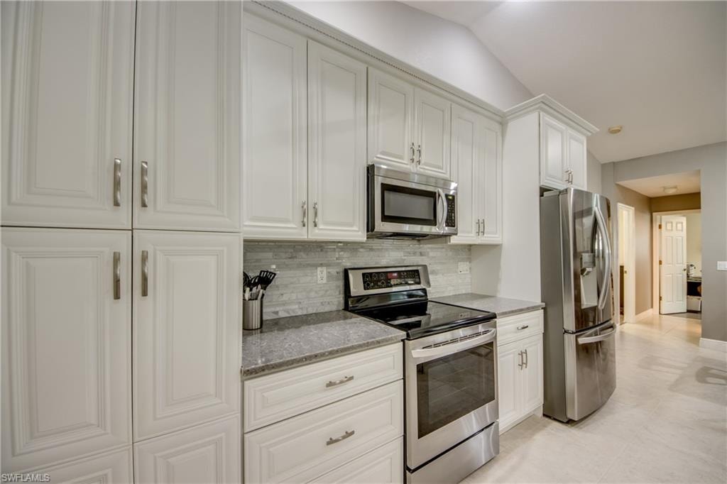 2301 SW 28th LN photo 7