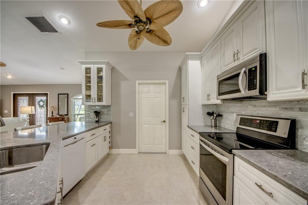 2301 SW 28th LN photo 9
