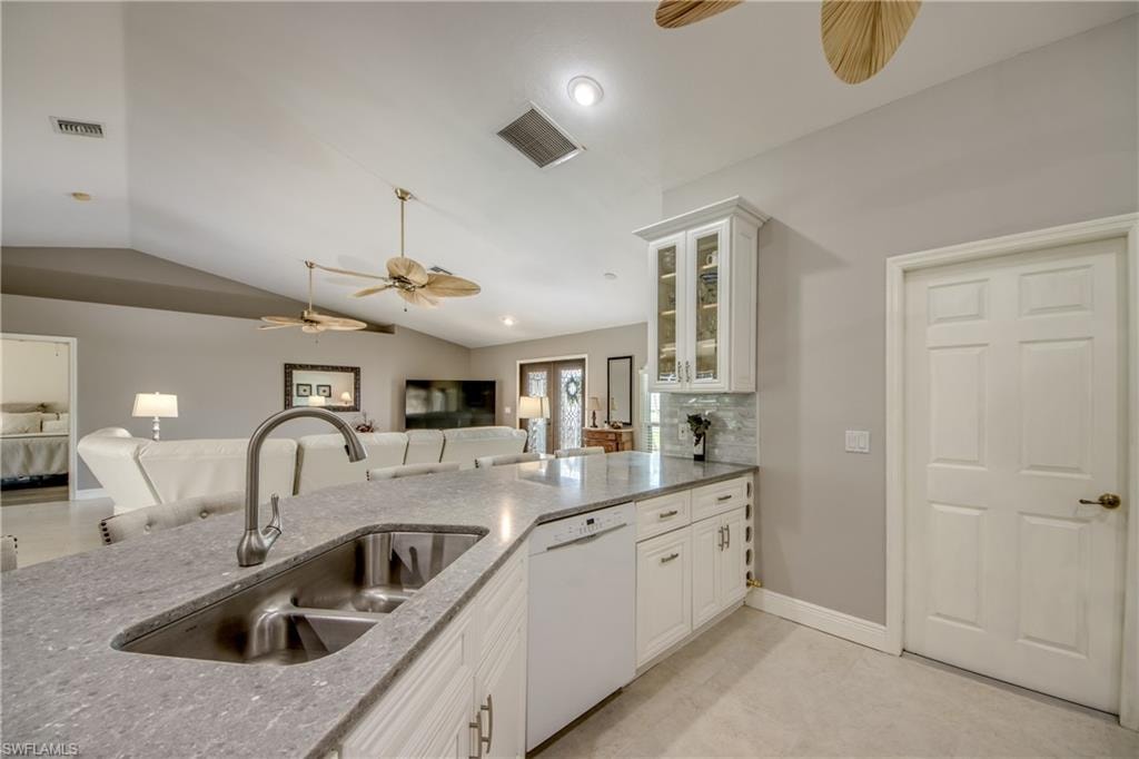 2301 SW 28th LN photo 11