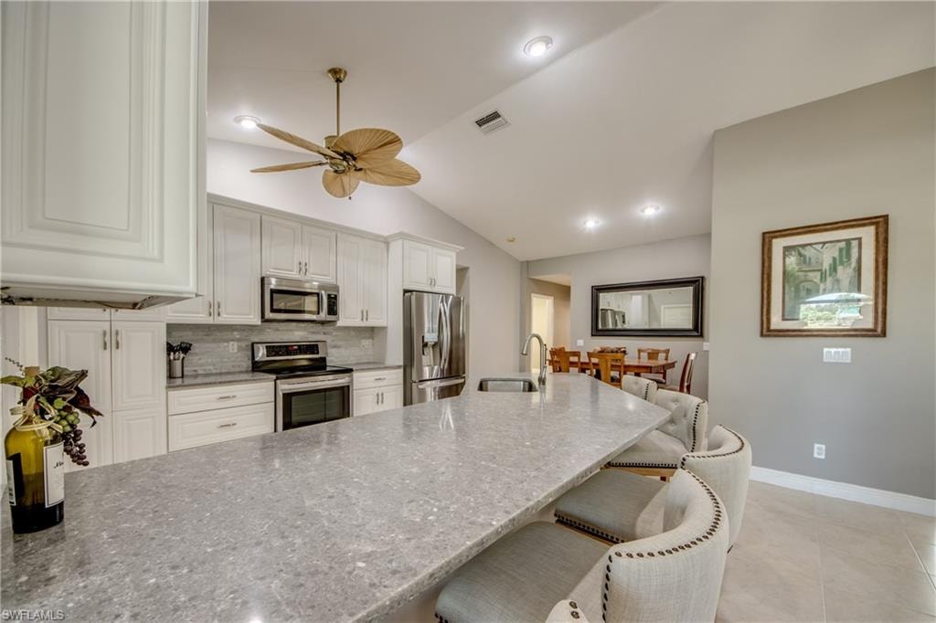 2301 SW 28th LN photo 8