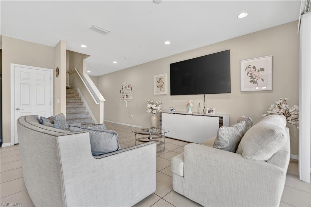 10818 Alvara Point DR photo 6