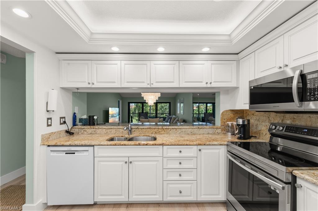 5741 Deauville CIR F301