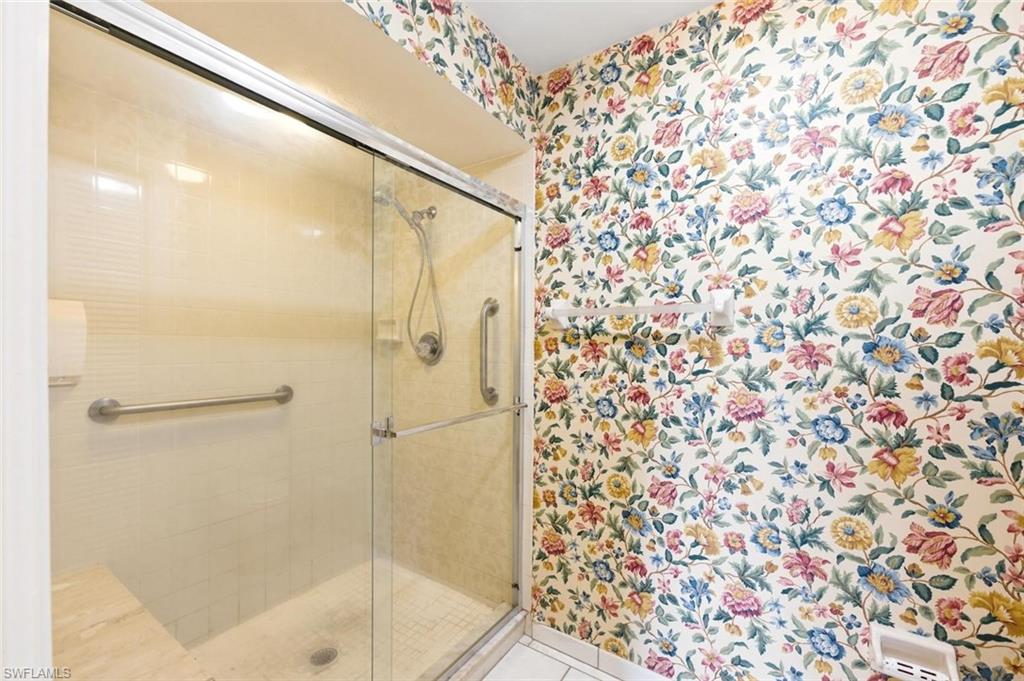 7380 Saint Ives WAY 1305 photo 17