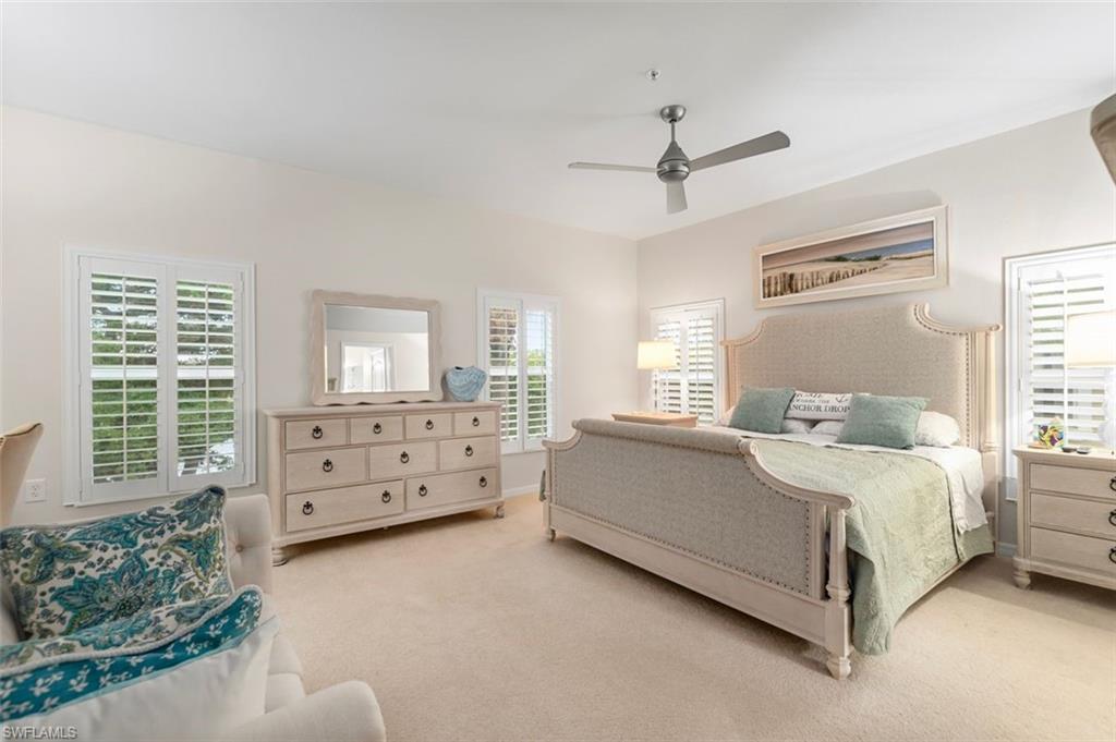 LARGE primary bedroom